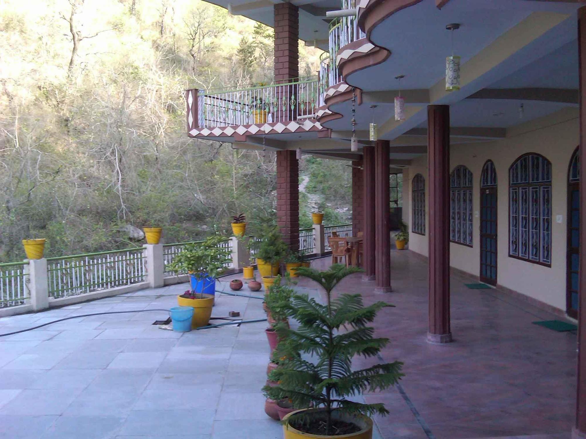 Rishikesh Sadan A Yoga & Spritual Retreat Hotel Tapovan Exterior foto