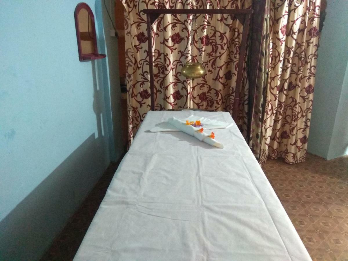 Rishikesh Sadan A Yoga & Spritual Retreat Hotel Tapovan Exterior foto